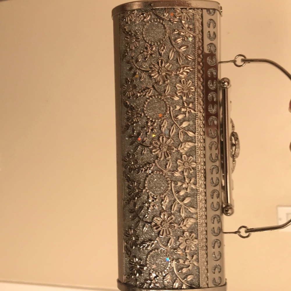 Fancy clutch - Picture 2 of 3